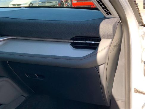 Certified 2025 Ford Explorer Active image 19