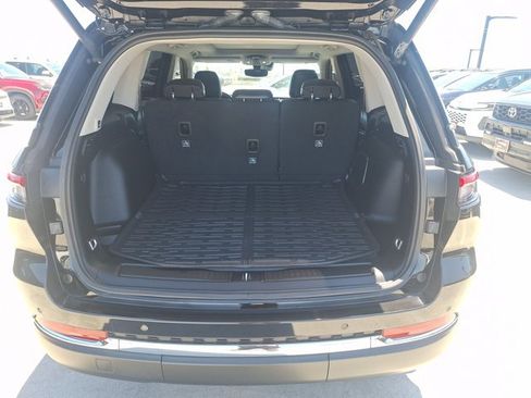 Used 2022 Jeep Grand Cherokee Limited RWD image 6