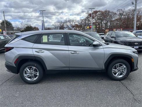 New 2026 Hyundai Tucson SE image 2