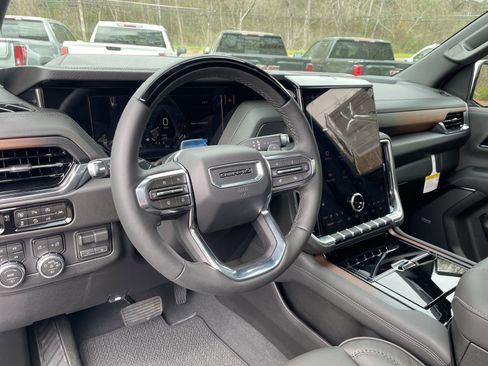 New 2026 GMC Yukon Denali w/ Denali Reserve Package AWD/4WD image 25