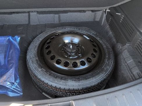 Used 2025 Chevrolet TrailBlazer LT w/ LT Cold Weather Package FWD image 38