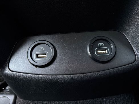 Used 2023 Hyundai Santa Fe SEL image 4