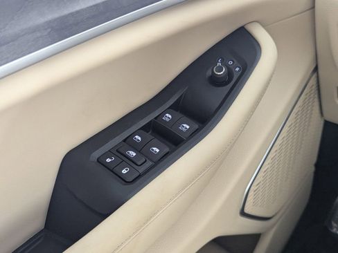 New 2026 Jeep Grand Cherokee Limited w/ Limited Altitude Package RWD image 19
