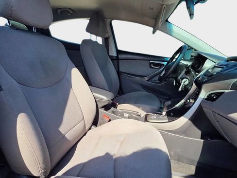 Used 2013 Hyundai Elantra GLS w/ Preferred Pkg FWD image 11