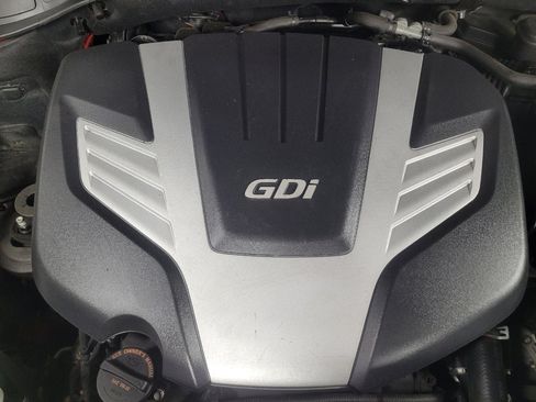 Used 2018 Hyundai Santa Fe SE image 30