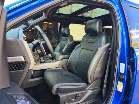 Used 2017 Ford F150 Raptor w/ Equipment Group 802A Luxury image 16