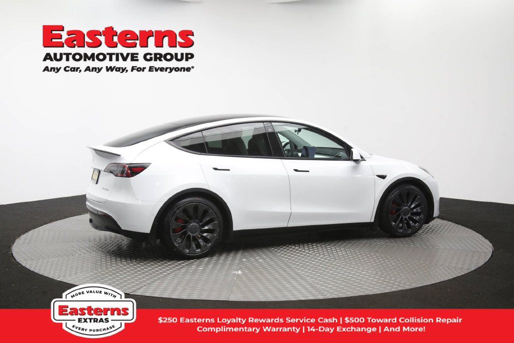 Used 2022 Tesla Model Y Performance AWD/4WD image 40