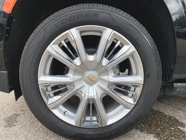 Used 2021 Chevrolet Tahoe High Country w/ Premium Package AWD/4WD image 34