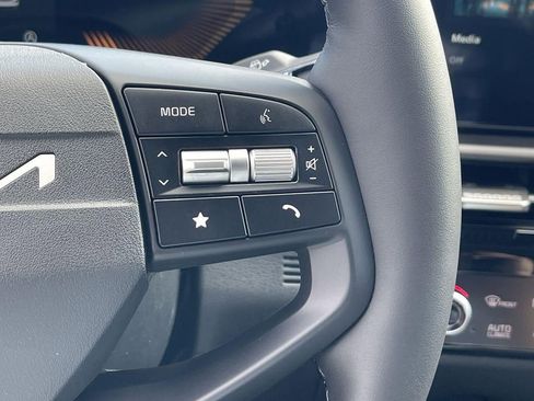 New 2026 Kia Sportage EX FWD image 31