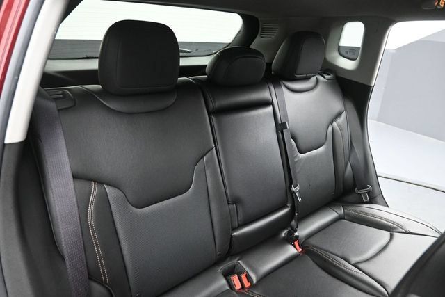 Used 2022 Jeep Compass Limited AWD/4WD image 17