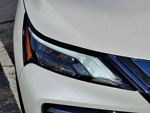 Certified 2023 Nissan Rogue SL AWD/4WD image 10