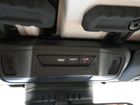 New 2025 Jeep Wrangler Rubicon w/ Technology Group image 27