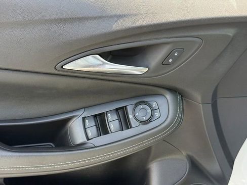 Used 2024 Buick Encore GX Preferred image 16