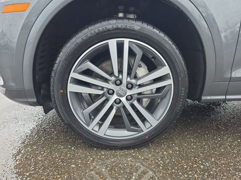 Used 2020 Audi Q5 e Premium Plus image 30