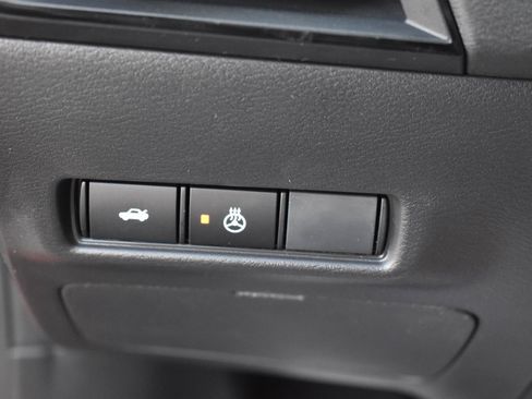Used 2026 Nissan Sentra SV w/ SV Convenience Package FWD image 38