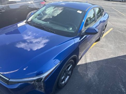 Used 2025 Kia K4 FWD image 2