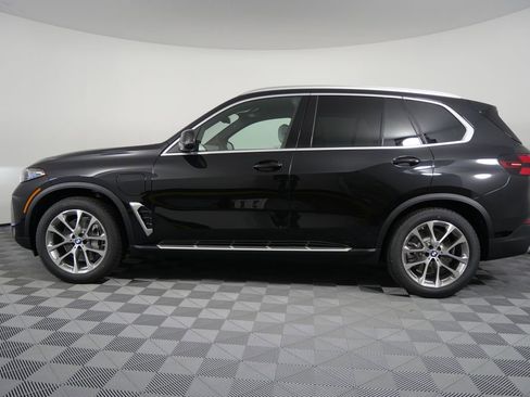 Used 2025 BMW X5 xDrive50e w/ Premium Package image 6