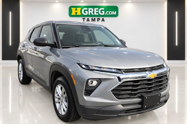 Used 2025 Chevrolet TrailBlazer LS w/ LS Convenience Package AWD/4WD image 4