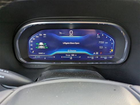 Used 2023 Chevrolet Tahoe Z71 w/ Luxury Package image 28