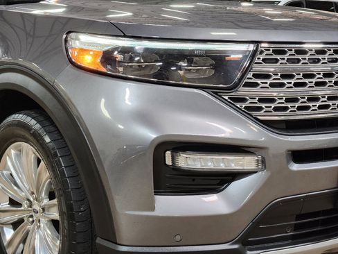 Used 2021 Ford Explorer Limited w/ Equipment Group 301A RWD image 13