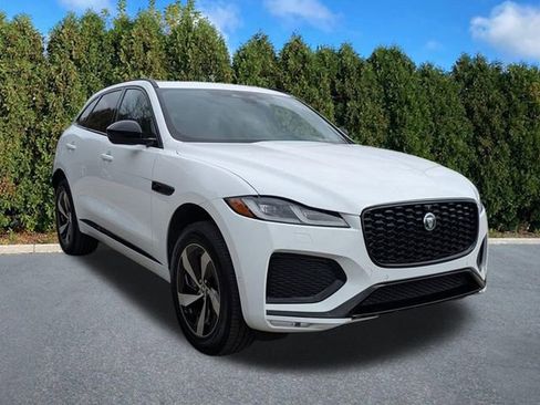 Used 2026 Jaguar F-PACE R-Dynamic S image 3