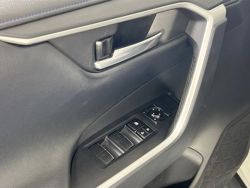 Used 2021 Toyota RAV4 XSE image 17