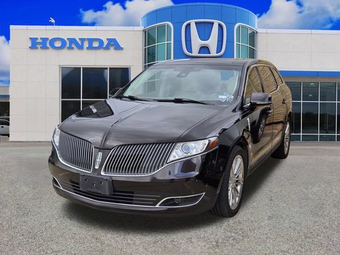 Used 2014 Lincoln MKT AWD w/ Equipment Group 201A image 17