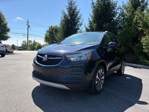 Used 2022 Buick Encore Preferred w/ Safety Package AWD/4WD image 1