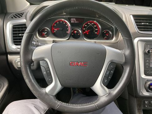 Used 2016 GMC Acadia SLT FWD image 16