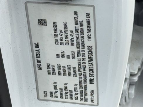 Used 2021 Tesla Model 3 Standard Range Plus image 59