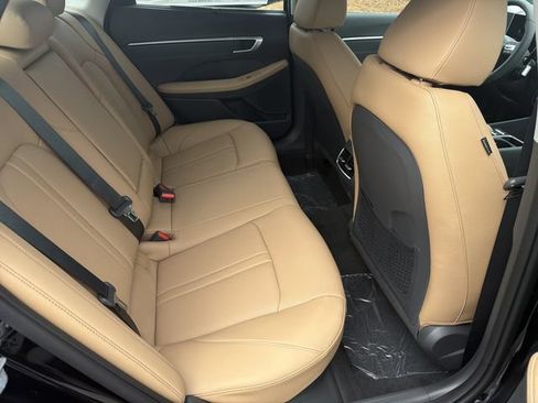 New 2026 Hyundai Sonata Limited FWD image 17