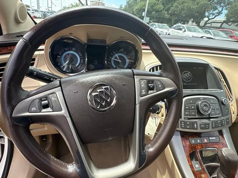 Used 2013 Buick LaCrosse Leather w/ Entertainment Package FWD image 13