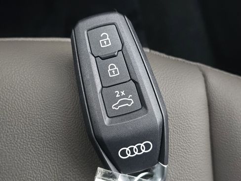 New 2025 Audi Q5 Premium image 27