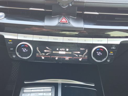 Used 2023 Genesis G80 2.5T AWD/4WD image 21