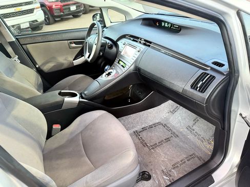 Used 2015 Toyota Prius Two image 24