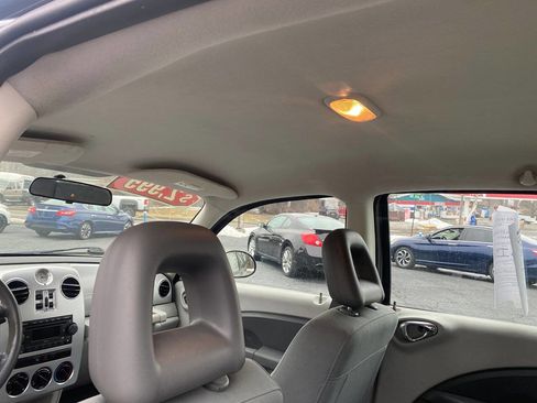 Used 2009 Chrysler PT Cruiser image 16