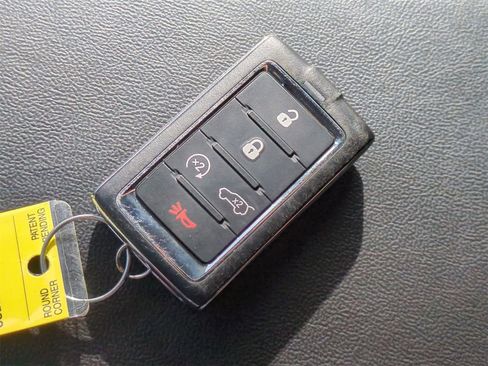 Certified 2023 Jeep Grand Cherokee Limited image 34