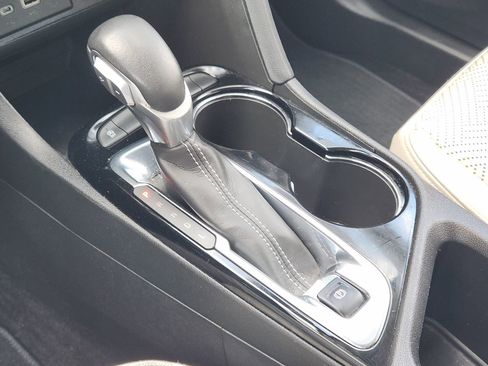 Used 2023 Buick Encore GX Essence w/ Experience Buick Package image 19