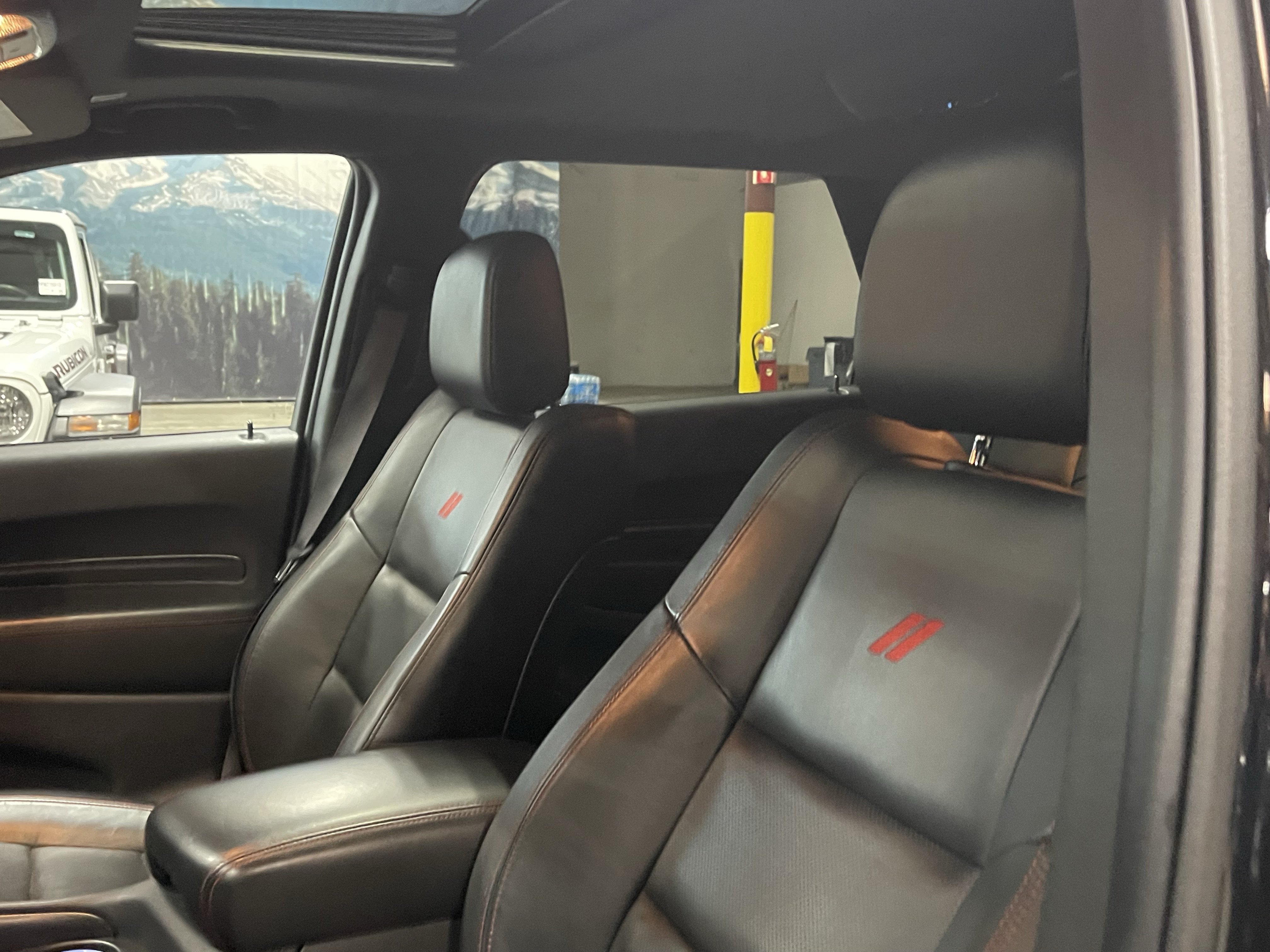 Used 2025 Dodge Durango R/T AWD/4WD image 19