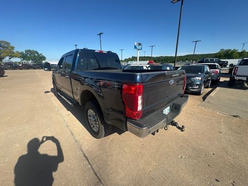 Used 2022 Ford F250 XLT w/ XLT Premium Package AWD/4WD image 4