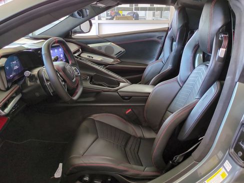 Used 2023 Chevrolet Corvette Stingray Premium Cpe w/ Z51 Performance Package RWD image 14
