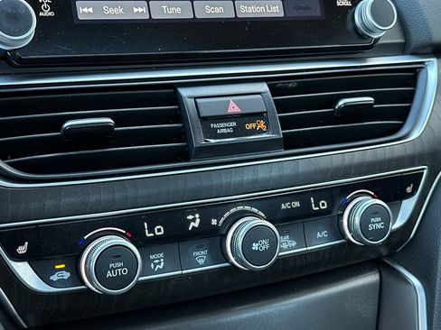 Certified 2020 Honda Accord EX image 25