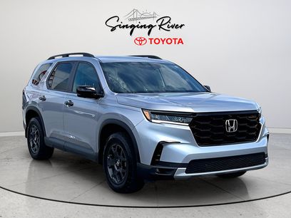 Used 2025 Honda Pilot TrailSport