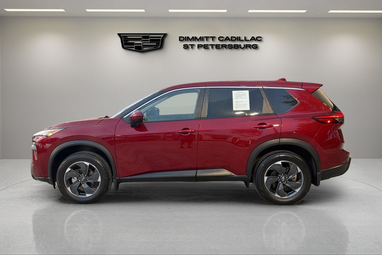 Used 2024 Nissan Rogue SV FWD image 2
