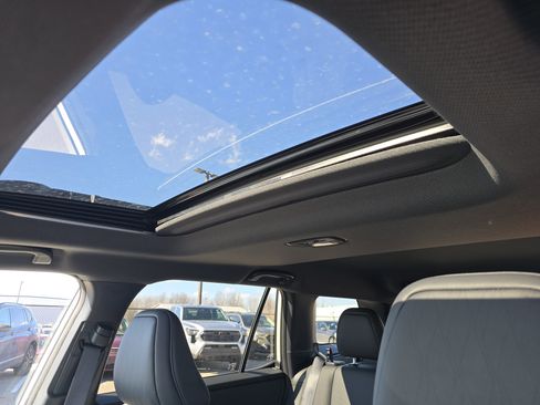 New 2026 Subaru Outback Touring image 9