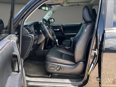 Used 2022 Toyota 4Runner TRD Off-Road Premium w/ TRD Black Wheel Package (TMS) AWD/4WD image 23