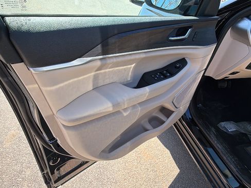 New 2026 Jeep Grand Cherokee L Limited image 14