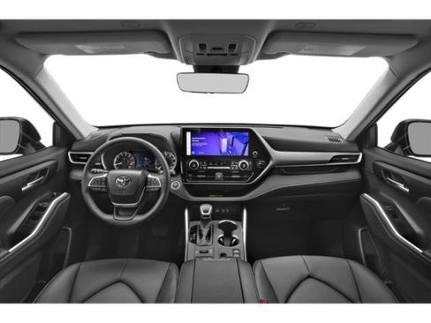 Used 2026 Toyota Highlander XLE AWD/4WD image 8