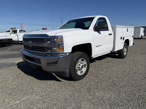 Used 2015 Chevrolet Silverado 2500 W/T image 2