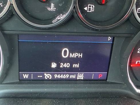Used 2019 Chevrolet Silverado 1500 LT Trail Boss AWD/4WD image 18